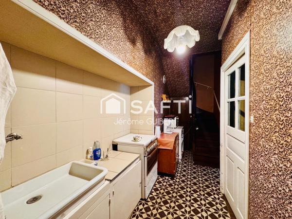 MAISON 130 M2 AVEC DÉPENDANCE 180 m2