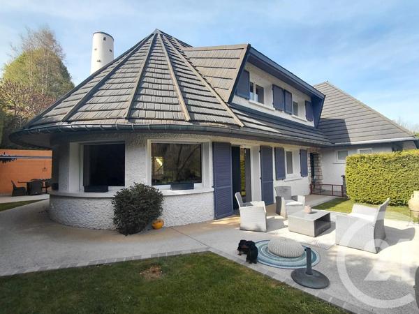 Maison à vendre  9 pièces - 271 m 2   VILLERS LE LAC  - 25
