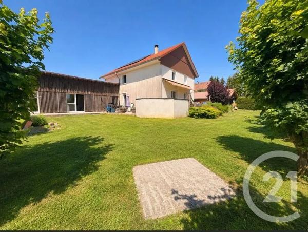 Maison à vendre  9 pièces - 271 m 2   VILLERS LE LAC  - 25