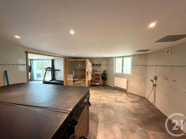 Maison à vendre  9 pièces - 271 m 2   VILLERS LE LAC  - 25