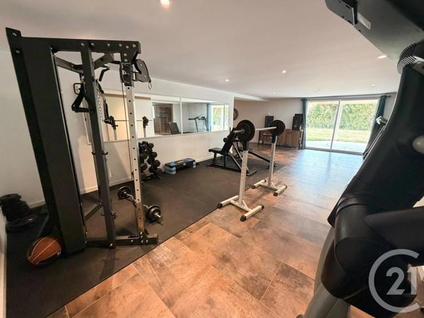 Maison à vendre  9 pièces - 271 m 2   VILLERS LE LAC  - 25