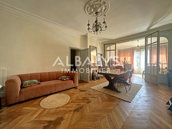 Appartement 2 pièce(s) 1 chambre(s) 97.75 m²