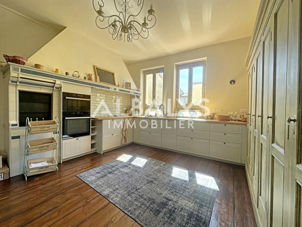 Appartement 2 pièce(s) 1 chambre(s) 97.75 m²
