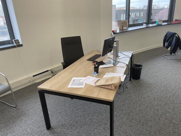 Plateau de bureaux à louer ou à vendre à Saint-Herblain avec parkings