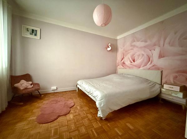 Superbe Maison à Vendre à Bezannes - 6 Chambres et Grand Jardin !