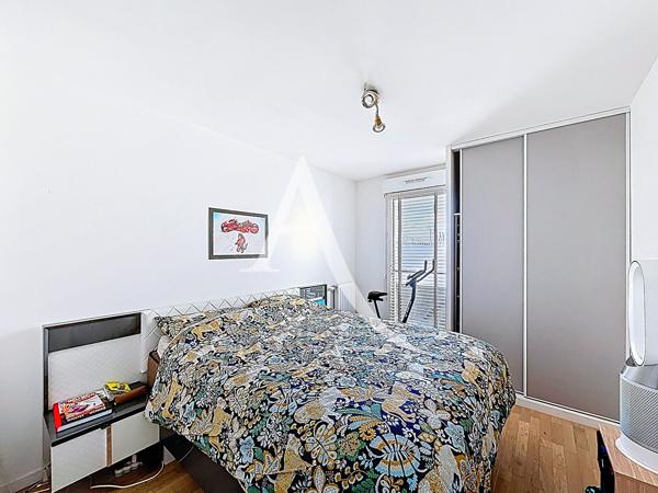 À VENDRE - MASSY ATLANTIS - APPARTEMENT 4 PIÈCES AVEC BALCON, DOUBLE PARKING ET À 10 MINUTES DE MASSY-PALAISEAU
