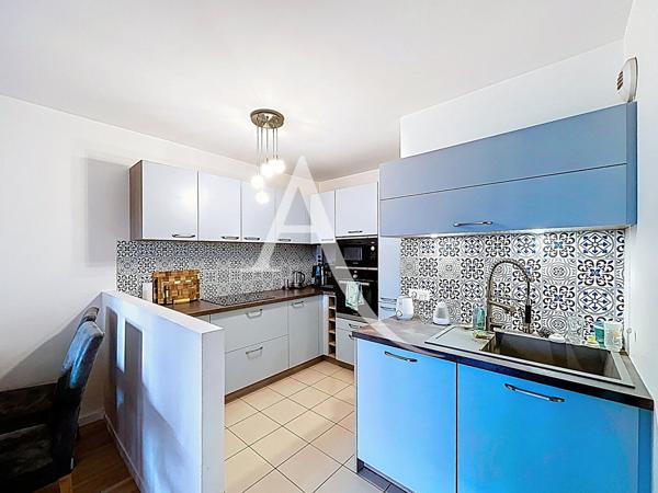 À VENDRE - MASSY ATLANTIS - APPARTEMENT 4 PIÈCES AVEC BALCON, DOUBLE PARKING ET À 10 MINUTES DE MASSY-PALAISEAU