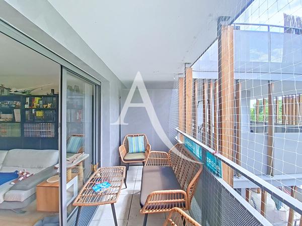 À VENDRE - MASSY ATLANTIS - APPARTEMENT 4 PIÈCES AVEC BALCON, DOUBLE PARKING ET À 10 MINUTES DE MASSY-PALAISEAU