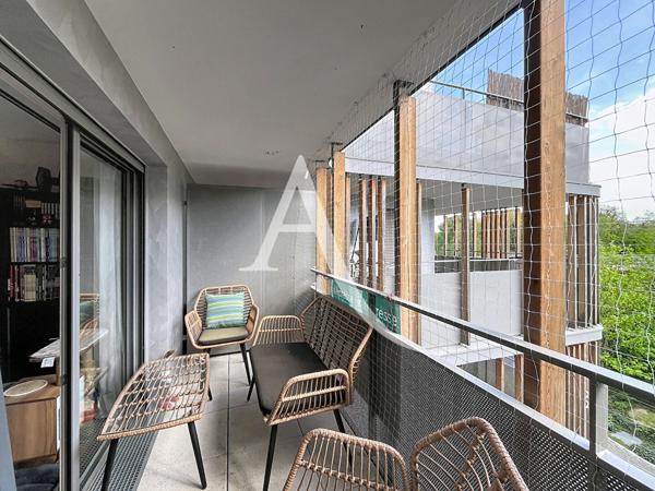 À VENDRE - MASSY ATLANTIS - APPARTEMENT 4 PIÈCES AVEC BALCON, DOUBLE PARKING ET À 10 MINUTES DE MASSY-PALAISEAU