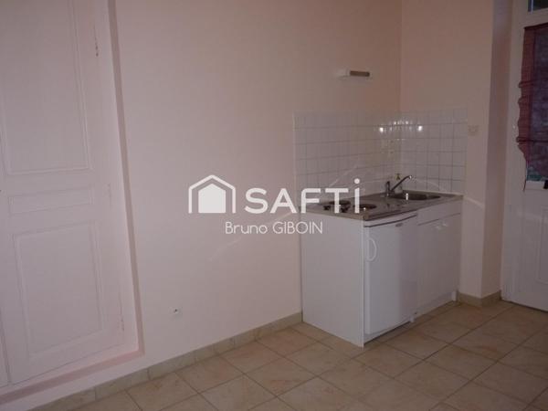 Immeuble de rapport, 9 appartements F2, 5 caves, 228 m²