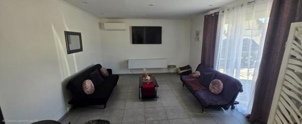 Belle maison indépendante de 118 m² ? 3 chambres, bureau et vaste terrain de plus de 2 000 m²