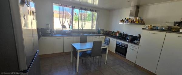 Belle maison indépendante de 118 m² ? 3 chambres, bureau et vaste terrain de plus de 2 000 m²