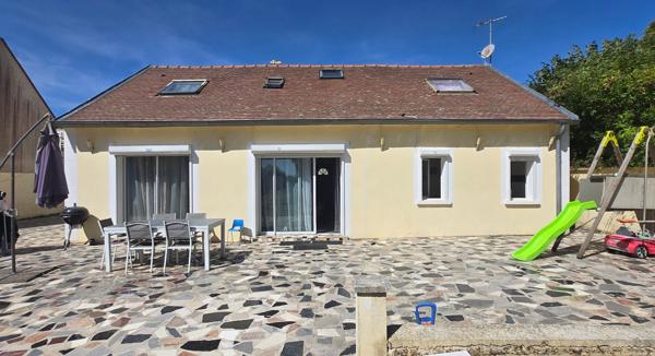 Belle maison indépendante de 118 m² ? 3 chambres, bureau et vaste terrain de plus de 2 000 m²