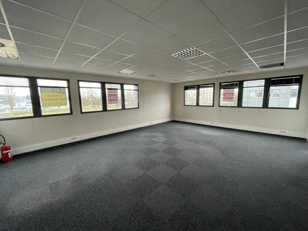 BUREAUX À LOUER -113 M²-ST HERBLAIN