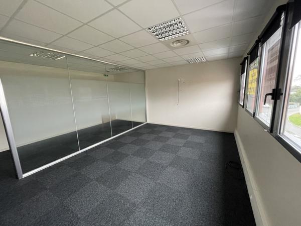 BUREAUX À LOUER -113 M²-ST HERBLAIN