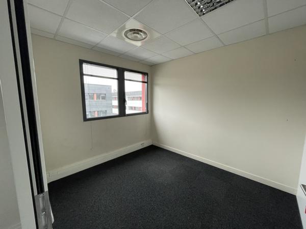 BUREAUX À LOUER -113 M²-ST HERBLAIN