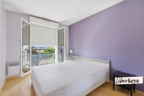 Appartement de 4 pièces aux pieds de la Seine dans le quartier "Gondoles Sud"