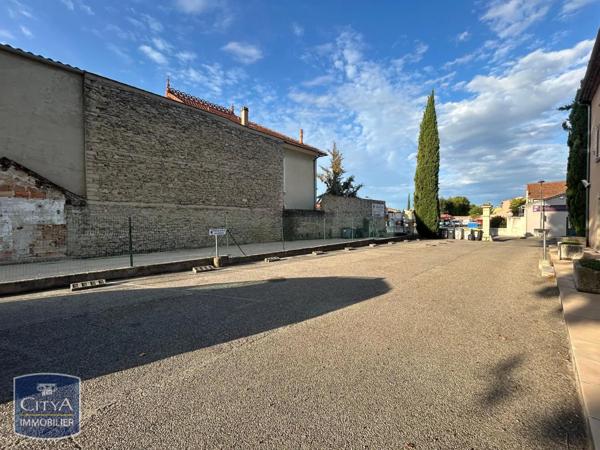 Local professionnel à louer 82m²