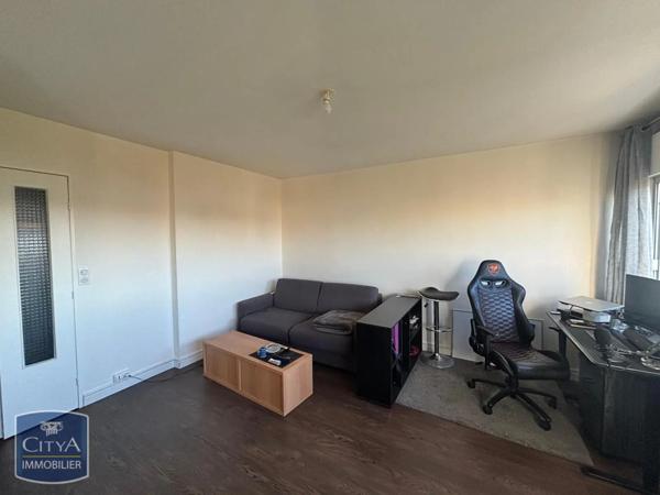 Appartement à louer 1 pièce 37.7m²