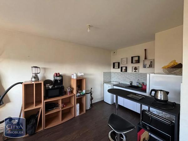Appartement à louer 1 pièce 37.7m²