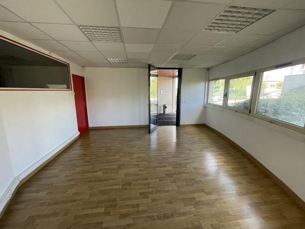 Vente Bureaux359 m² - 10 Pièces - MONISTROL SUR LOIRE (43120)