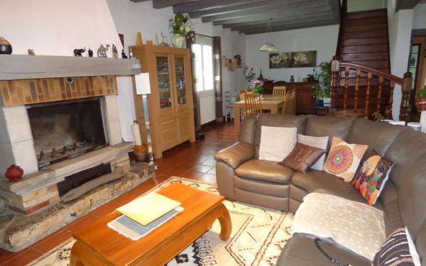 Maison à vendre    7 pièces •  Urcuit