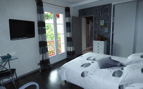 Maison à vendre    7 pièces •  Urcuit