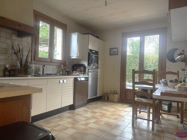 Maison à vendre - 5 pièces à LES CLAYES SOUS BOIS 449 500 € **  - Référence  8060