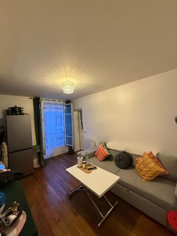 T2 LUMINEUX AVEC CACHET — PARIS 13e (Glacière / Corvisart)