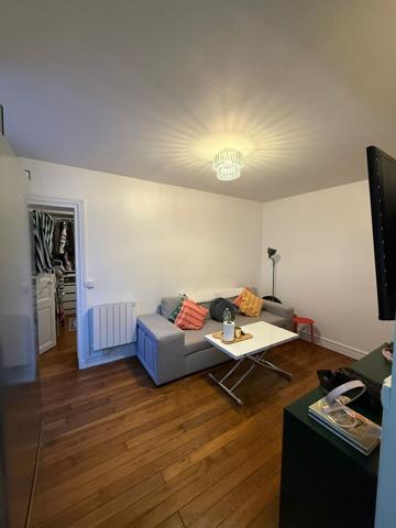T2 LUMINEUX AVEC CACHET — PARIS 13e (Glacière / Corvisart)