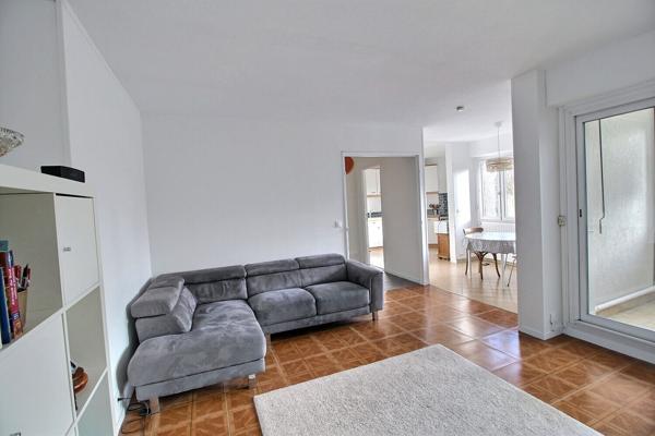 Appartement Massy 4 pièce(s) 89.80 m2 avec loggia plein sud et parking couvert