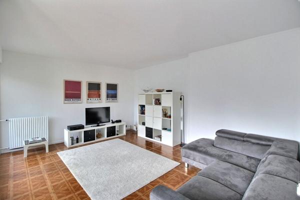 Appartement Massy 4 pièce(s) 89.80 m2 avec loggia plein sud et parking couvert