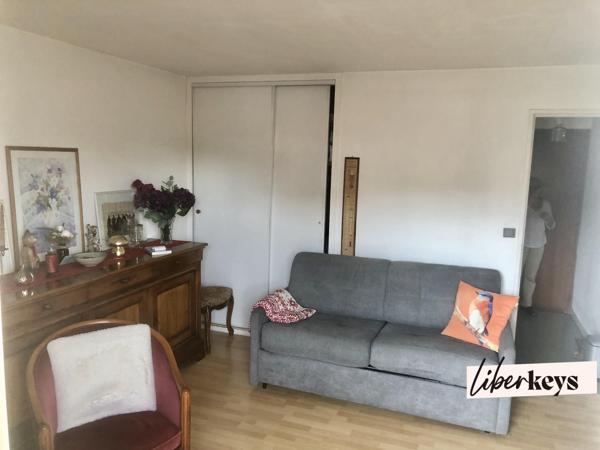 Appartement T1 de  21 m² avec cave et parking au centre-ville d'Arcachon.
