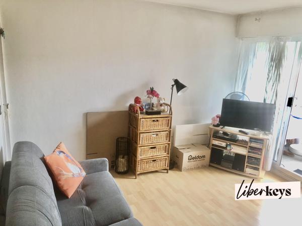 Appartement T1 de  21 m² avec cave et parking au centre-ville d'Arcachon.