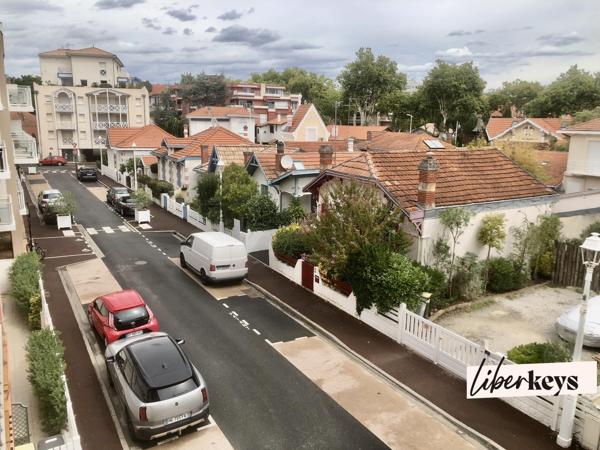 Appartement T1 de  21 m² avec cave et parking au centre-ville d'Arcachon.