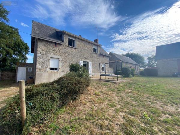 Grande propriété à vendre à Andouillé en Mayenne (53240), ref : 53047/142