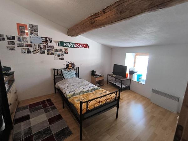 Ensemble immobilier de grande surface à fort potentiel