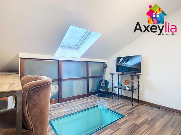 Riorges (42153) A VENDRE - RIORGES - APPARTEMENT T3 EN DUPLEX AVEC 2 CHAMBRES, CABANON DE JARDIN ET CAVES