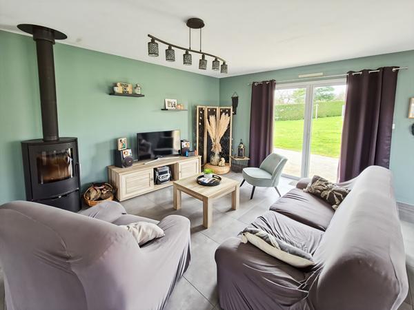 Maison 97.49 m2 + sous-sol 104 m²