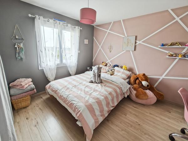 Maison 97.49 m2 + sous-sol 104 m²