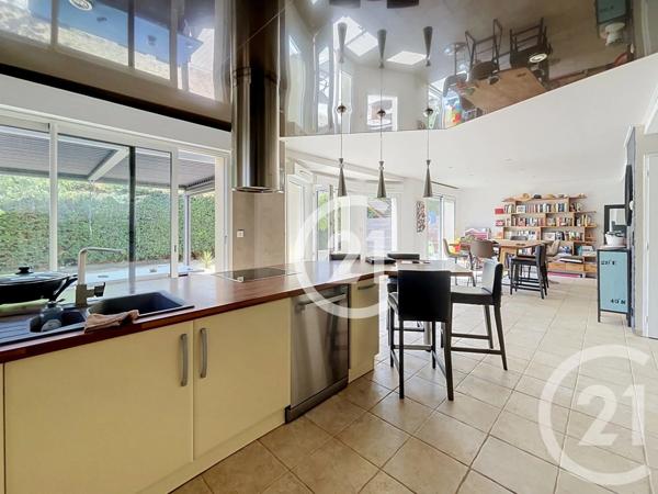 Maison à vendre  7 pièces - 160 m 2   IFS  - 14