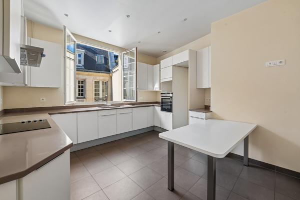 Vente Appartement de luxe Paris 8 7 Pièces 250 m²