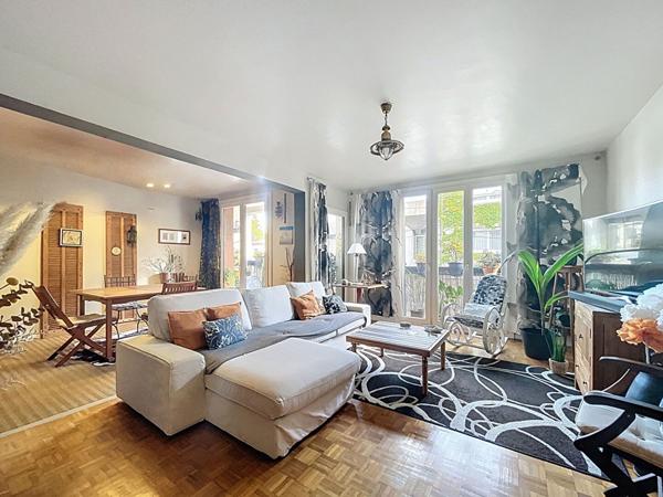 A vendre Mazargues-T3 lumineux 86m2 avec balcon et ascenseur 13009