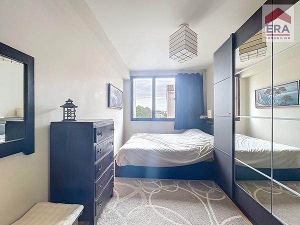 A vendre Mazargues-T3 lumineux 86m2 avec balcon et ascenseur 13009