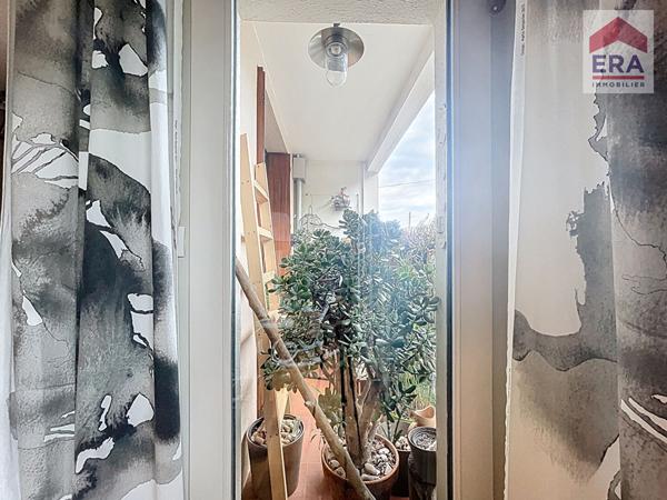 A vendre Mazargues-T3 lumineux 86m2 avec balcon et ascenseur 13009