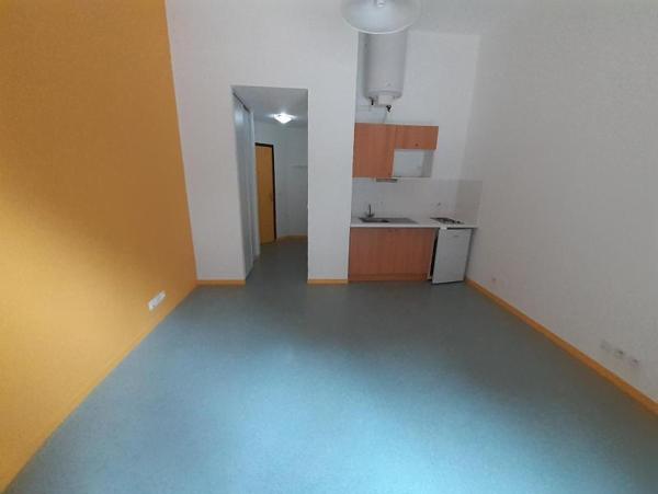 Appartement à louer 1 pièce 23.27m² Grenoble (38000)