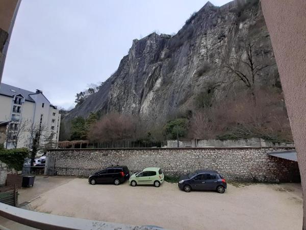Appartement à louer 1 pièce 23.27m² Grenoble (38000)