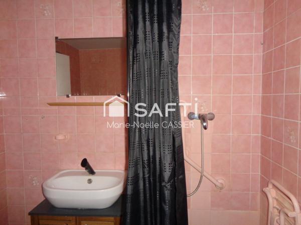 Villa de ville 147 m², 5 chambres ou 2 appartements, avec terrain