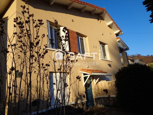 Villa de ville 147 m², 5 chambres ou 2 appartements, avec terrain