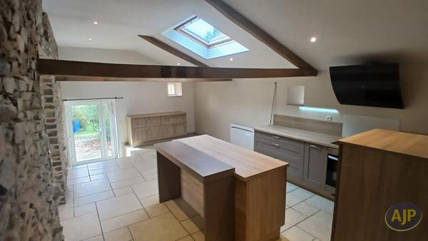 Maison à louer Bain De Bretagne : 5 pièces, 168m² avec 4 chambre(s) à 1 110€ - AJP Immobilier Bain-de-Bretagne